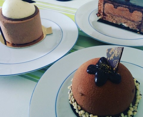 Dégustation des gâteaux, miam !